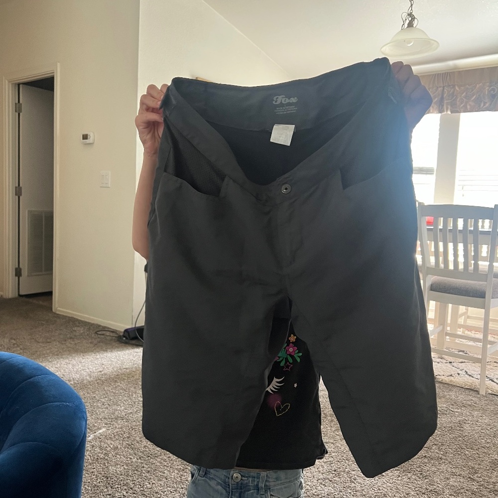 FOX RACING 12.5" Padded Mountain Biking Shorts Womens Large Gray Floral Cycling